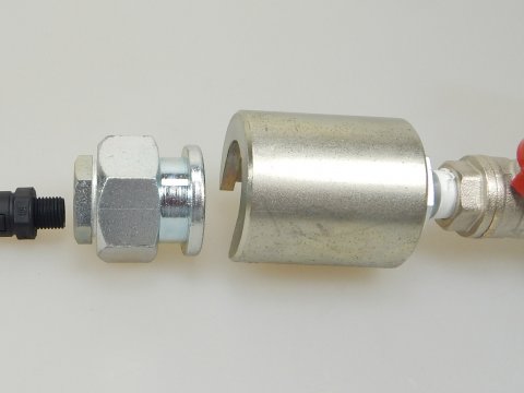 Connection between pump and flexi hose by COUPLING SET IVC - single parts